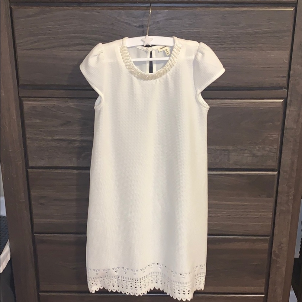 White girl dress. Size S (7-8)